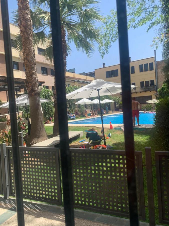 Apartamento Proximo Al Centro De 2 Dormitorios Con Piscina. Sevilla Eksteriør billede
