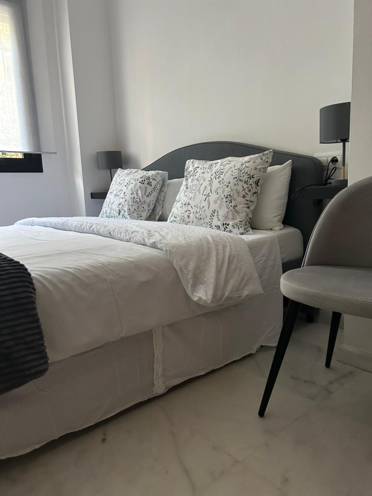 Apartamento Proximo Al Centro De 2 Dormitorios Con Piscina. Sevilla Eksteriør billede