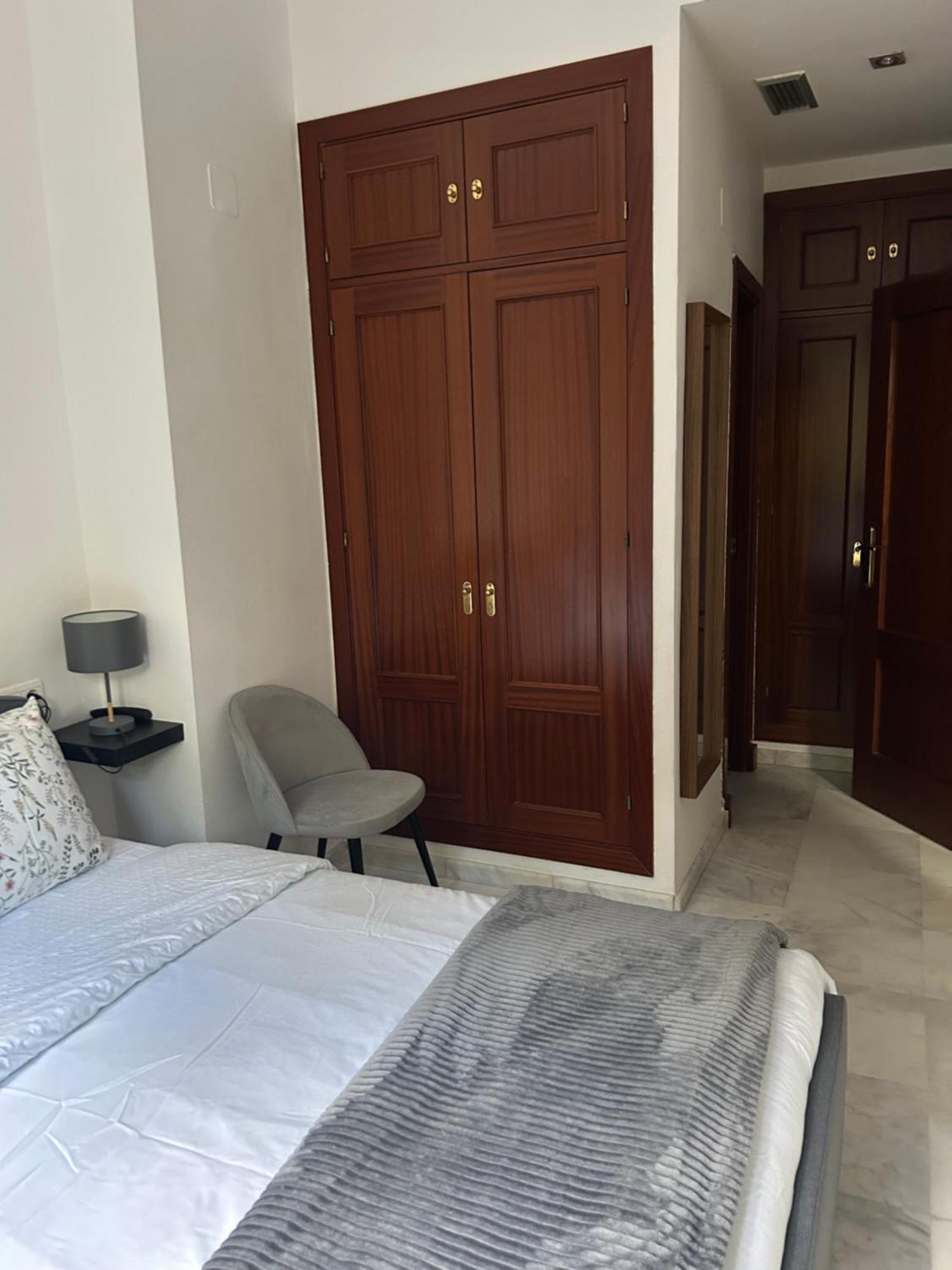 Apartamento Proximo Al Centro De 2 Dormitorios Con Piscina. Sevilla Eksteriør billede